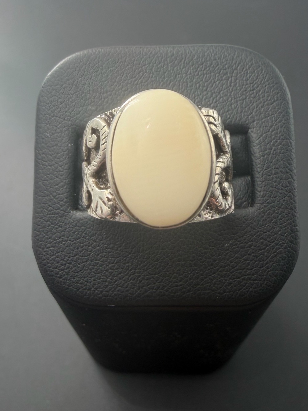 Silpada 925 Sterling Silver Cream Bamboo Coral Scroll Ring sz 6 R1635